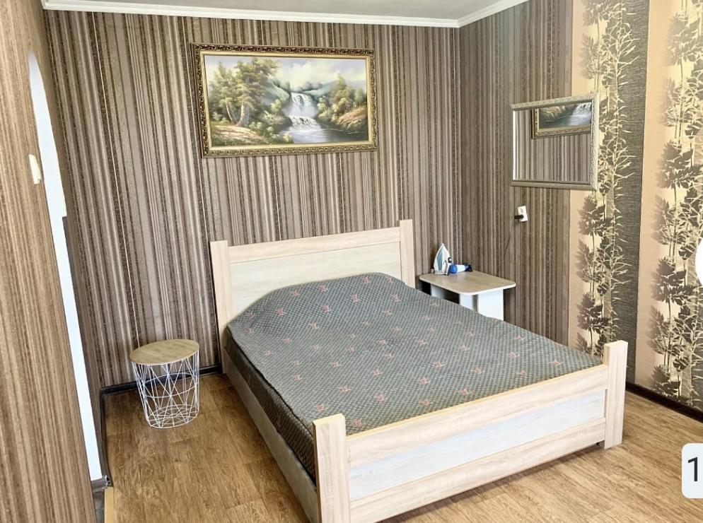 Апартаменты В Самом Центре Прпобеды 90 Chernihiv Exterior foto