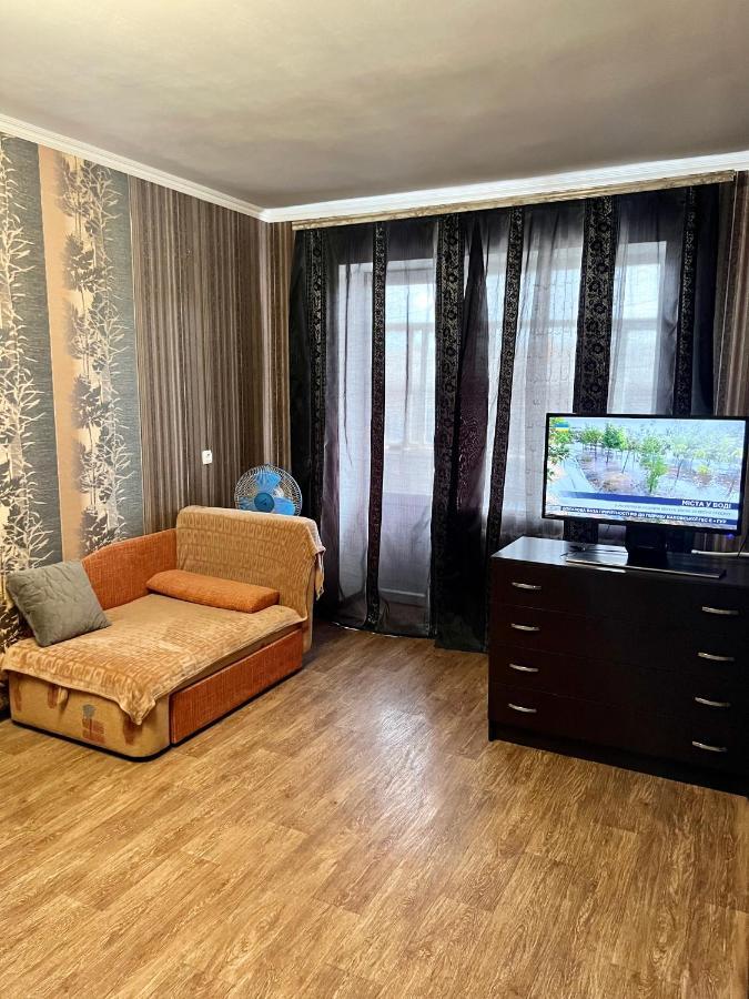 Апартаменты В Самом Центре Прпобеды 90 Chernihiv Exterior foto